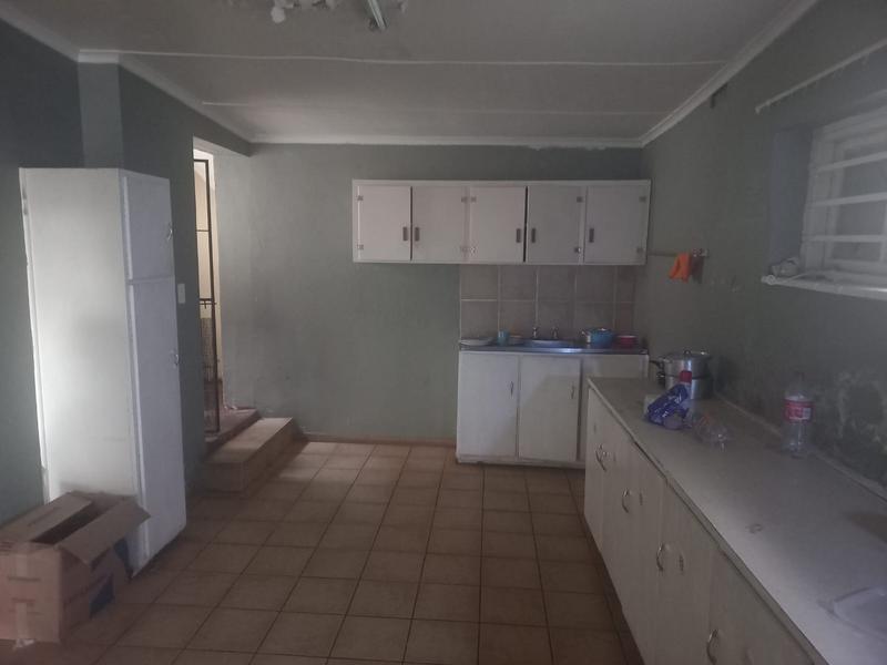 To Let Commercial Property for Rent in Sunnyside Eastern Cape